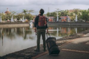 Solo Traveling di Indonesia: Tips, Rute Aman, dan Destinasi Terbaik