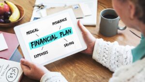 Financial Planning untuk Lansia: Persiapan Biaya Kesehatan di Usia Senja